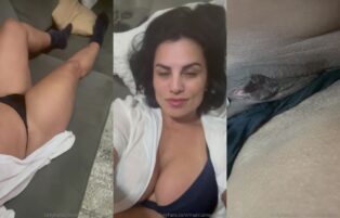 Marcia Imperator Pelada na Siririca