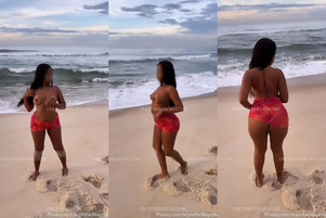 Ruivinha Gostosa Peladinha na Praia – Pornô BR