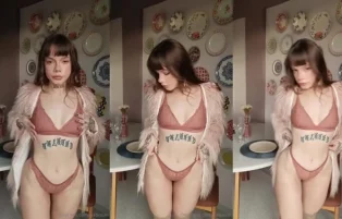 Gabisuki Desfilando a Lingerie Nova Bem Safada – RedTube Brasil