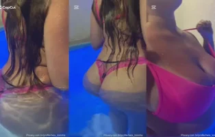 Bela Loirinha Peituda Tomando Sol na Piscina – Olyfans Pornô