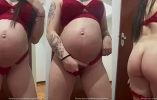 Boka da Nike Mostrando a Buceta Grávida – Gabriela Branco OnlyFans