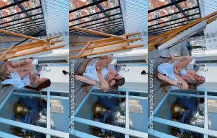 Maru Karv Dedando a Buceta Depois de Fazer Arte – Xvideos Pornô
