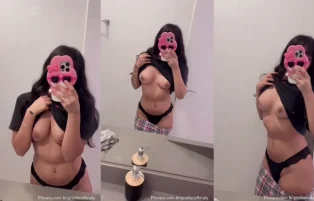 Ninfachan – Afknaty Streamer se Exibindo no Espelho – Xvideos Pornô
