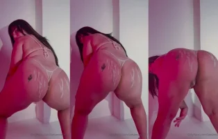 Amber Ford Rebola com a Calcinha Atolada – Onlyfans Packs