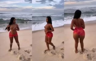 Erome Mayzitta Peladinha na Praia