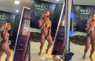 Mulher Melão Cavalona Mostrando Marquinha – Privacy Grátis